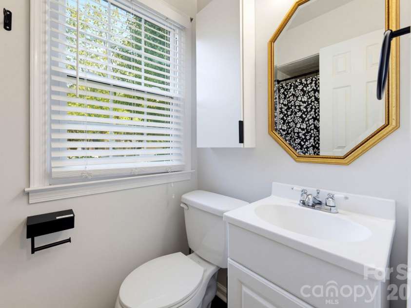 12001 Antebellum Drive, Charlotte, NC 28273.  MLS# CAR4429447, YatesRealty ID 55392. 