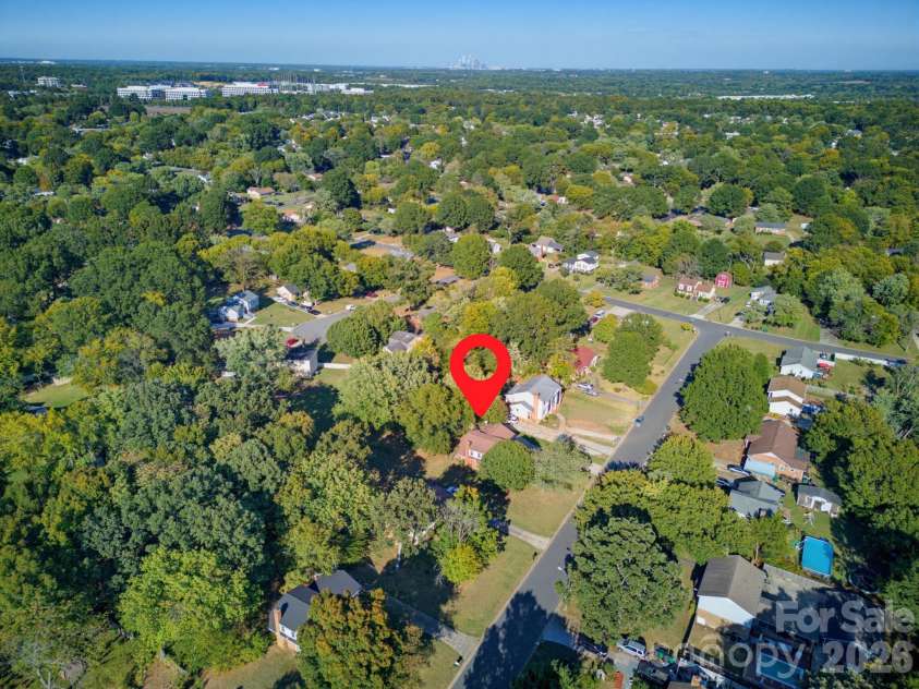 12001 Antebellum Drive, Charlotte, NC 28273.  MLS# CAR4429447, YatesRealty ID 55392. 