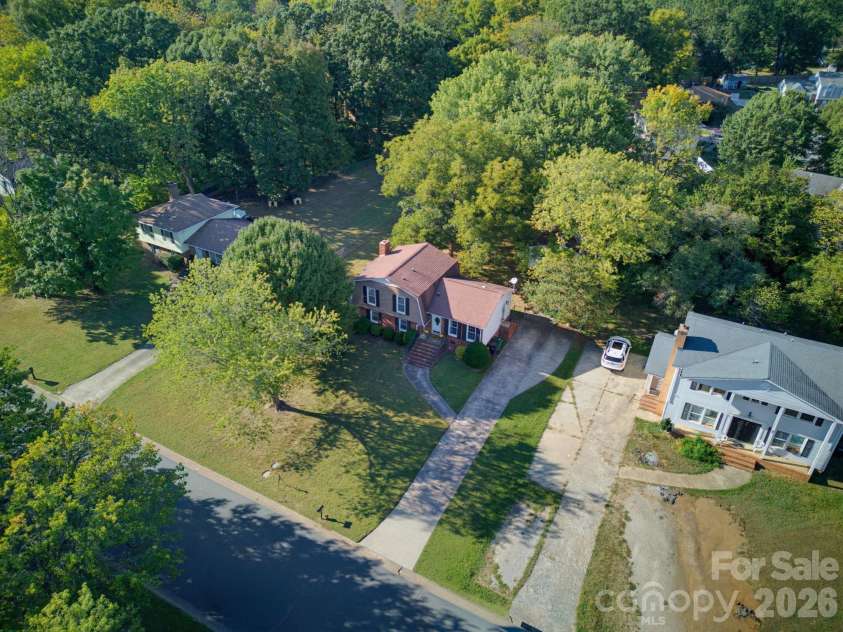 12001 Antebellum Drive, Charlotte, NC 28273.  MLS# CAR4429447, YatesRealty ID 55392. 