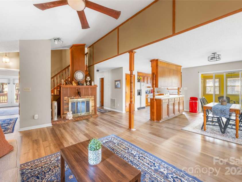 32 Heritage Lane, Shelby, NC 28150.  MLS# CAR4246624, YatesRealty ID 5540. 