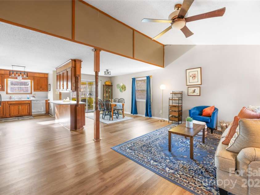 32 Heritage Lane, Shelby, NC 28150.  MLS# CAR4246624, YatesRealty ID 5540. 