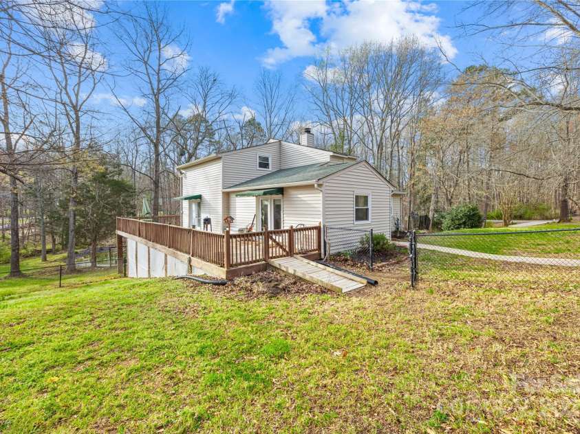 32 Heritage Lane, Shelby, NC 28150.  MLS# CAR4246624, YatesRealty ID 5540. 