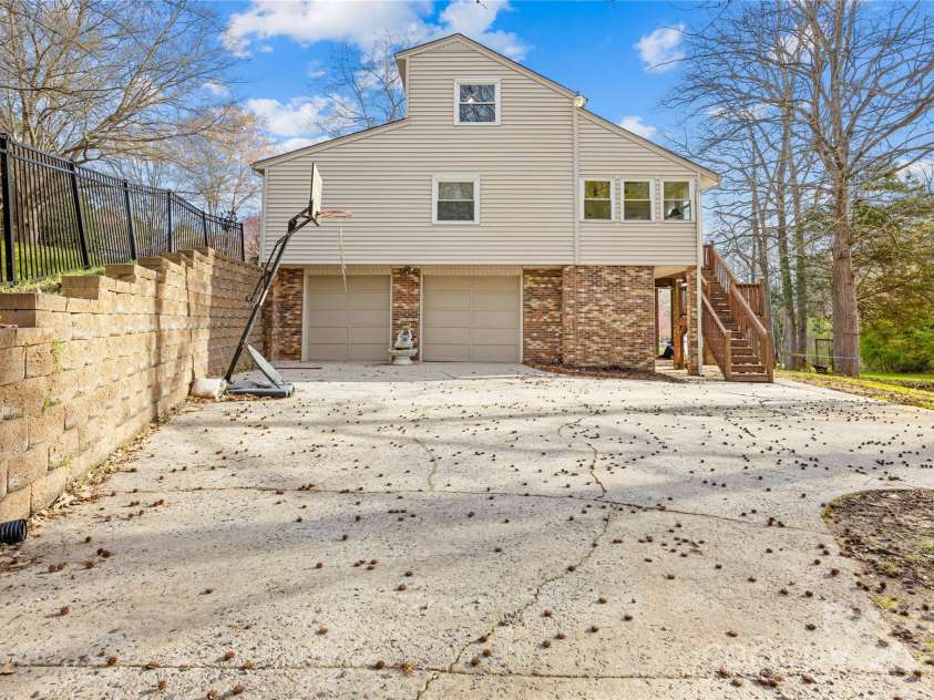 32 Heritage Lane, Shelby, NC 28150.  MLS# CAR4246624, YatesRealty ID 5540. 