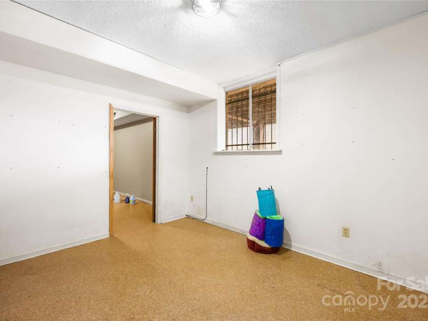 32 Heritage Lane, Shelby, NC 28150.  MLS# CAR4246624, YatesRealty ID 5540. 