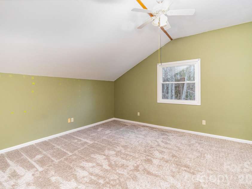 32 Heritage Lane, Shelby, NC 28150.  MLS# CAR4329683, YatesRealty ID 5540. 