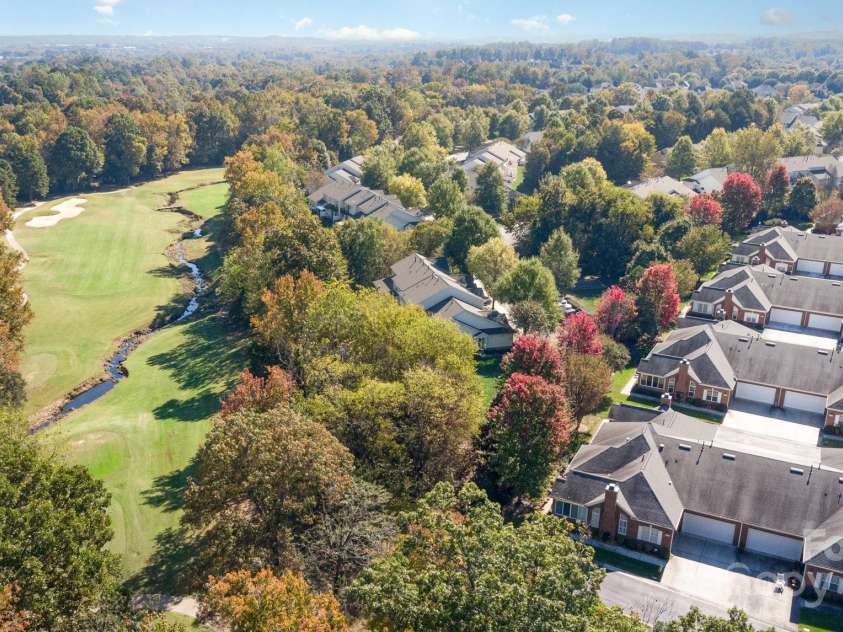 8572 Highland Glen Drive, Charlotte, NC 28269.  MLS# CAR4313610, YatesRealty ID 5540. 