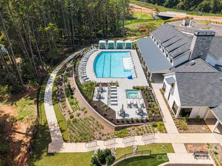 5208 Glenwalk Drive, Charlotte, NC 28269.  MLS# CAR4428602, YatesRealty ID 55402. 