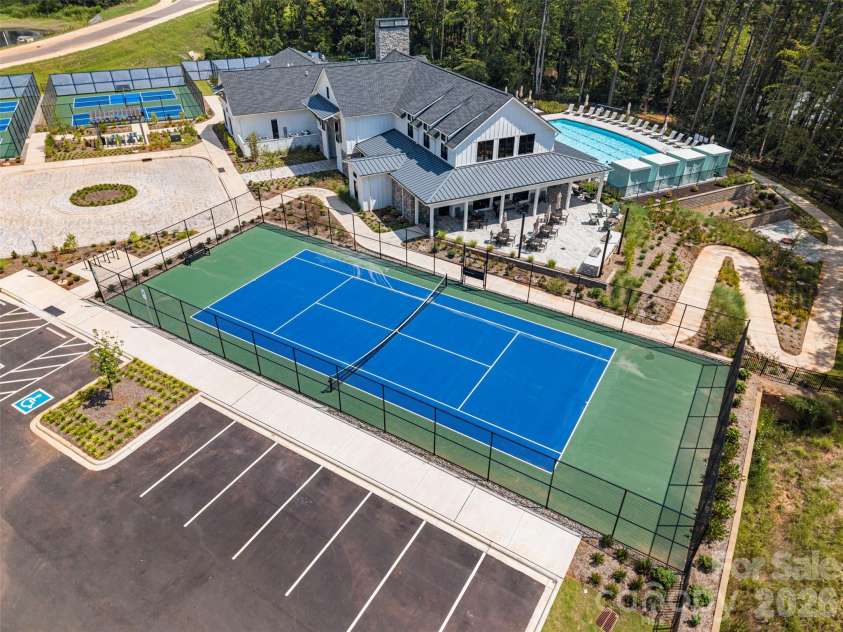 5208 Glenwalk Drive, Charlotte, NC 28269.  MLS# CAR4428602, YatesRealty ID 55402. 