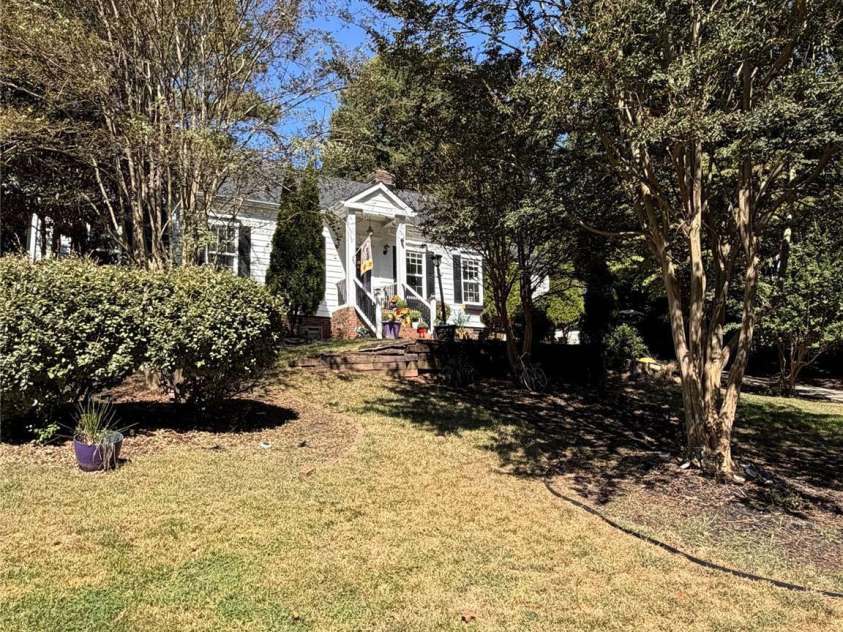 1116 Somersby Lane, Matthews, NC 28105.  MLS# CAR4426771, YatesRealty ID 55404. 