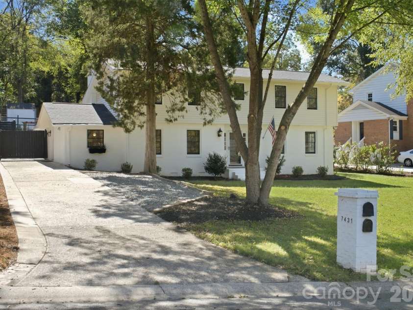 7431 Folger Drive, Charlotte, NC 28226.  MLS# CAR4427487, YatesRealty ID 55406. 