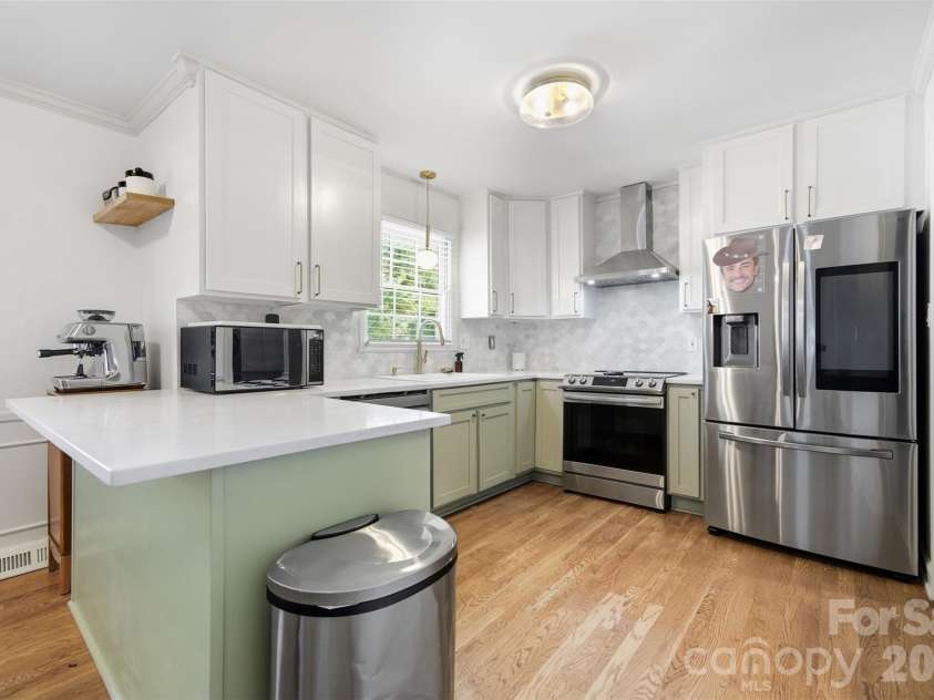 7431 Folger Drive, Charlotte, NC 28226.  MLS# CAR4427487, YatesRealty ID 55406. 