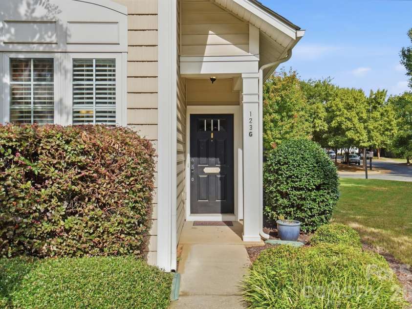 123 Leyton Loop, Mooresville, NC 28117.  MLS# CAR4425887, YatesRealty ID 55408. Front Door