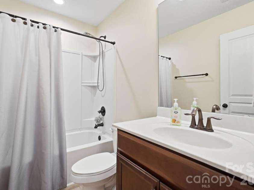 123 Leyton Loop, Mooresville, NC 28117.  MLS# CAR4425887, YatesRealty ID 55408. Full Bath Upstairs