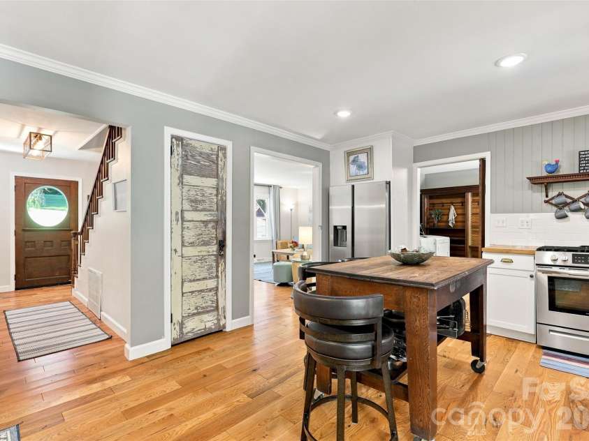 406 Friendship Lane, Pisgah Forest, NC 28768.  MLS# CAR4425881, YatesRealty ID 55409. 