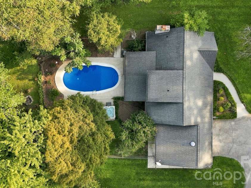 406 Friendship Lane, Pisgah Forest, NC 28768.  MLS# CAR4425881, YatesRealty ID 55409. 