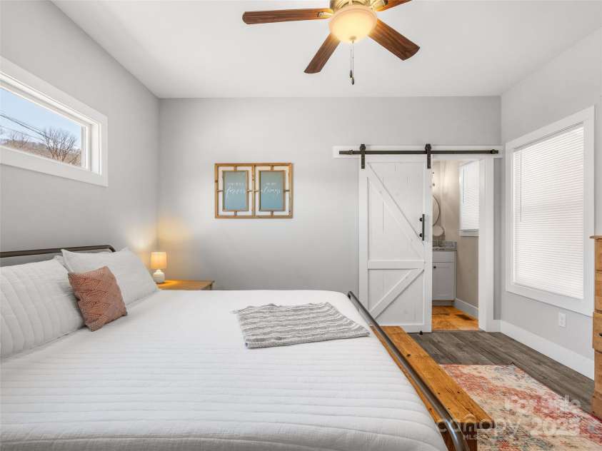2 Half Moon Drive, Swannanoa, NC 28778.  MLS# CAR4228596, YatesRealty ID 5541. 