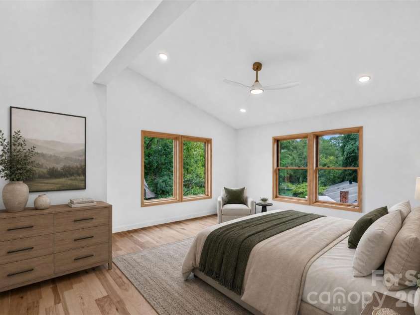 5 Bellagio Place, Asheville, NC 28803.  MLS# CAR4425621, YatesRealty ID 55410. 