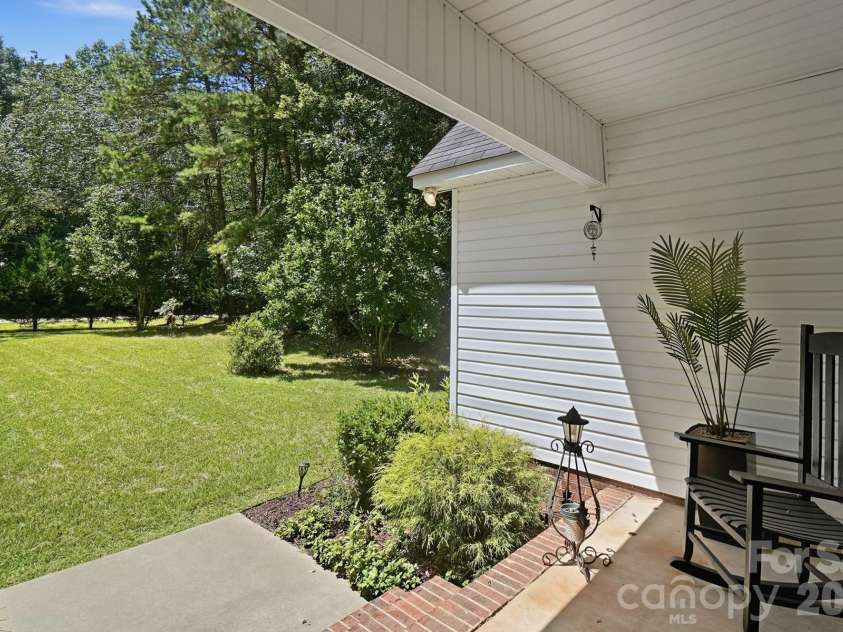 7003 Providence Road, Waxhaw, NC 28173.  MLS# CAR4415672, YatesRealty ID 55414. 