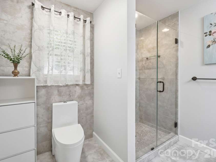 7003 Providence Road, Waxhaw, NC 28173.  MLS# CAR4415672, YatesRealty ID 55414. 
