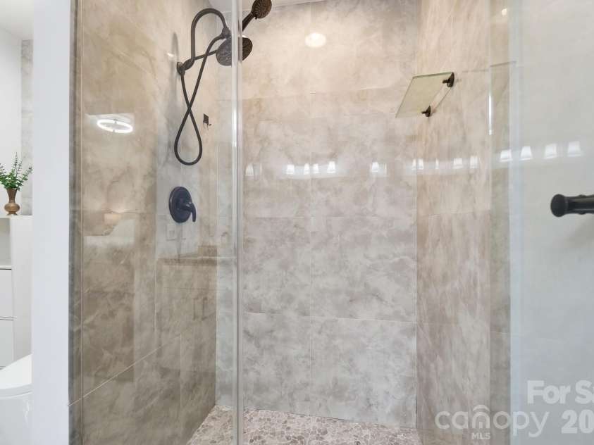 7003 Providence Road, Waxhaw, NC 28173.  MLS# CAR4415672, YatesRealty ID 55414. 