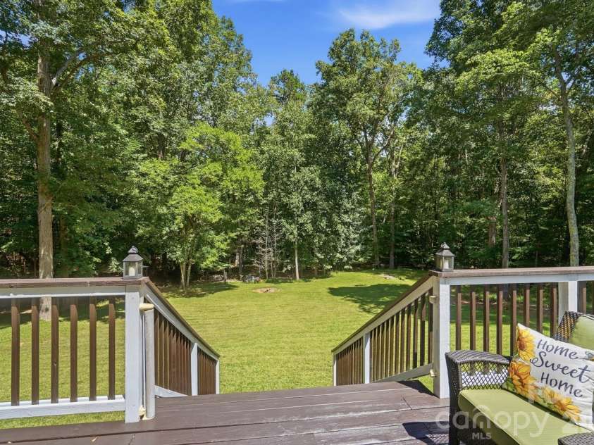 7003 Providence Road, Waxhaw, NC 28173.  MLS# CAR4415672, YatesRealty ID 55414. 