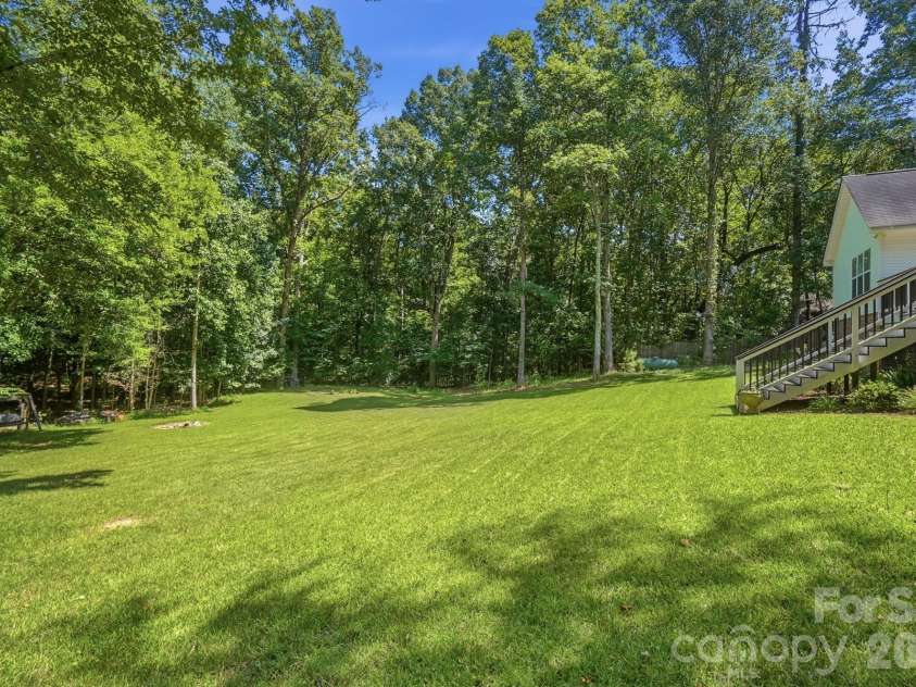 7003 Providence Road, Waxhaw, NC 28173.  MLS# CAR4415672, YatesRealty ID 55414. 