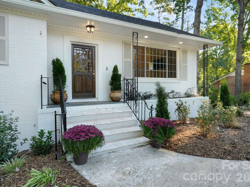 7527 Gayle Avenue, Charlotte, NC 28212.  MLS# CAR4417540, YatesRealty ID 55415. 