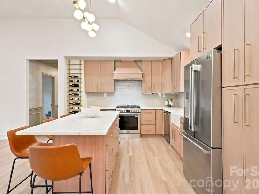 7527 Gayle Avenue, Charlotte, NC 28212.  MLS# CAR4417540, YatesRealty ID 55415. 