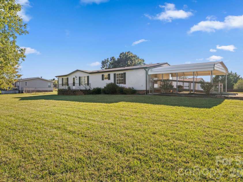 25 Lineside Drive, Stony Point, NC 28678.  MLS# CAR4383309, YatesRealty ID 55416. 