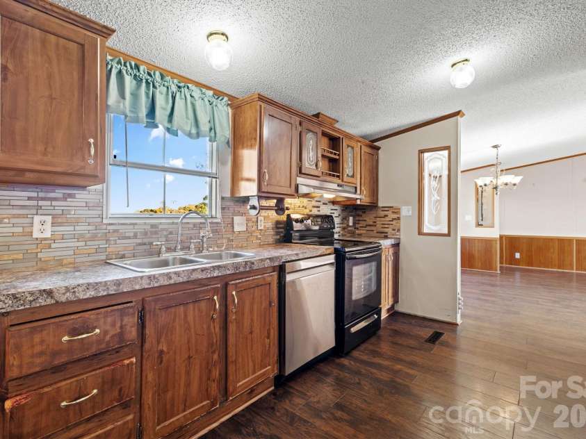 25 Lineside Drive, Stony Point, NC 28678.  MLS# CAR4383309, YatesRealty ID 55416. 