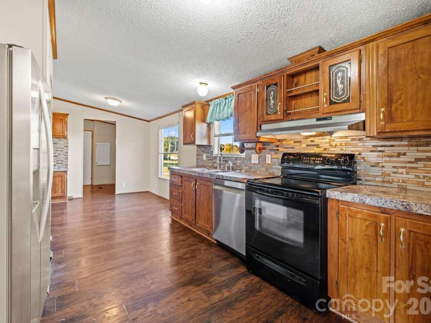 25 Lineside Drive, Stony Point, NC 28678.  MLS# CAR4383309, YatesRealty ID 55416. 