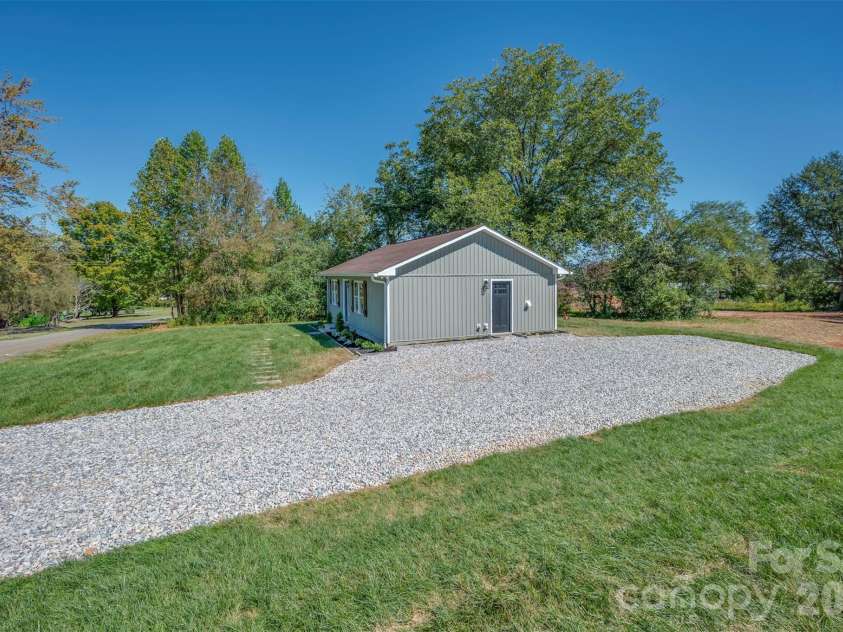 133 Sorrells Road, Rutherfordton, NC 28139.  MLS# CAR4428983, YatesRealty ID 55418. 