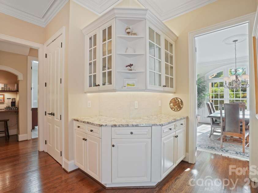 811 Bass Landing Place, Greensboro, NC 27455.  MLS# CAR4432350, YatesRealty ID 55419. 