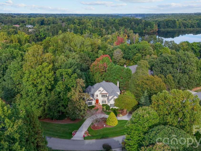 811 Bass Landing Place, Greensboro, NC 27455.  MLS# CAR4432350, YatesRealty ID 55419. 