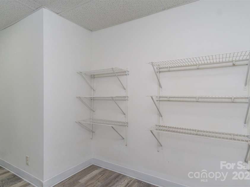 468 Deer Park Lake Road, Spruce Pine, NC 28777.  MLS# CAR4068097, YatesRealty ID 5542. 