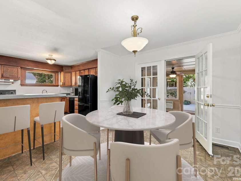 123 Hillside Avenue, Concord, NC 28025.  MLS# CAR4432576, YatesRealty ID 55421. Dining Area virtually Staged