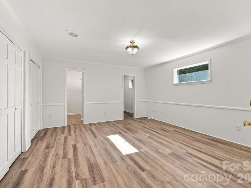 123 Hillside Avenue, Concord, NC 28025.  MLS# CAR4432576, YatesRealty ID 55421. Primary Bedroom