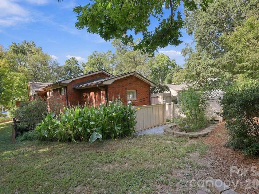 123 Hillside Avenue, Concord, NC 28025.  MLS# CAR4432576, YatesRealty ID 55421. Side of home