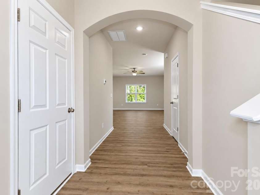 2647 Dellinger Drive, Charlotte, NC 28269.  MLS# CAR4426888, YatesRealty ID 55422. 