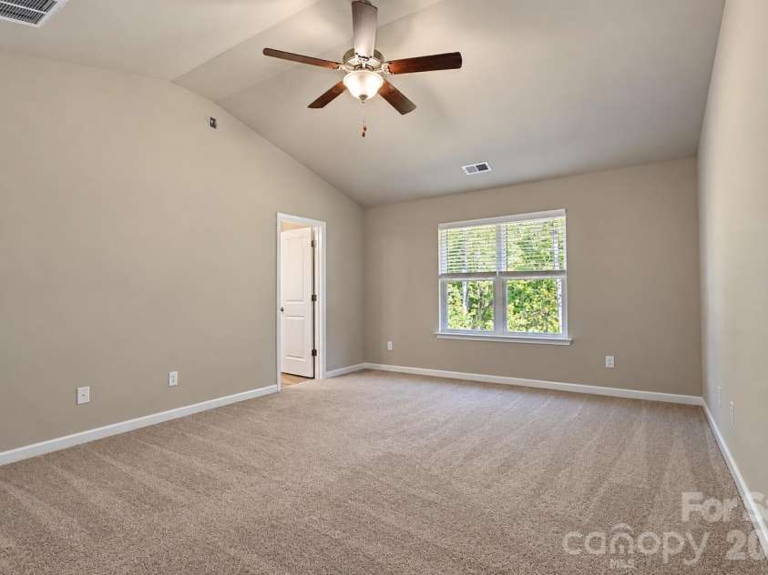 2647 Dellinger Drive, Charlotte, NC 28269.  MLS# CAR4426888, YatesRealty ID 55422. Primary bedroom