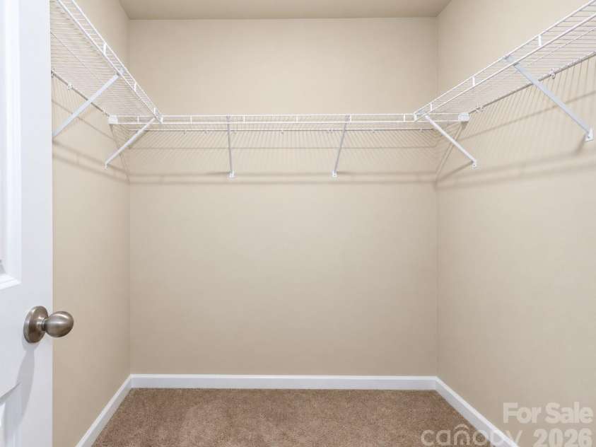 2647 Dellinger Drive, Charlotte, NC 28269.  MLS# CAR4426888, YatesRealty ID 55422. Walk in closet