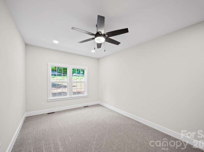 1635 Rollingwood Drive, Kannapolis, NC 28081.  MLS# CAR4425158, YatesRealty ID 55423. Master Bedroom