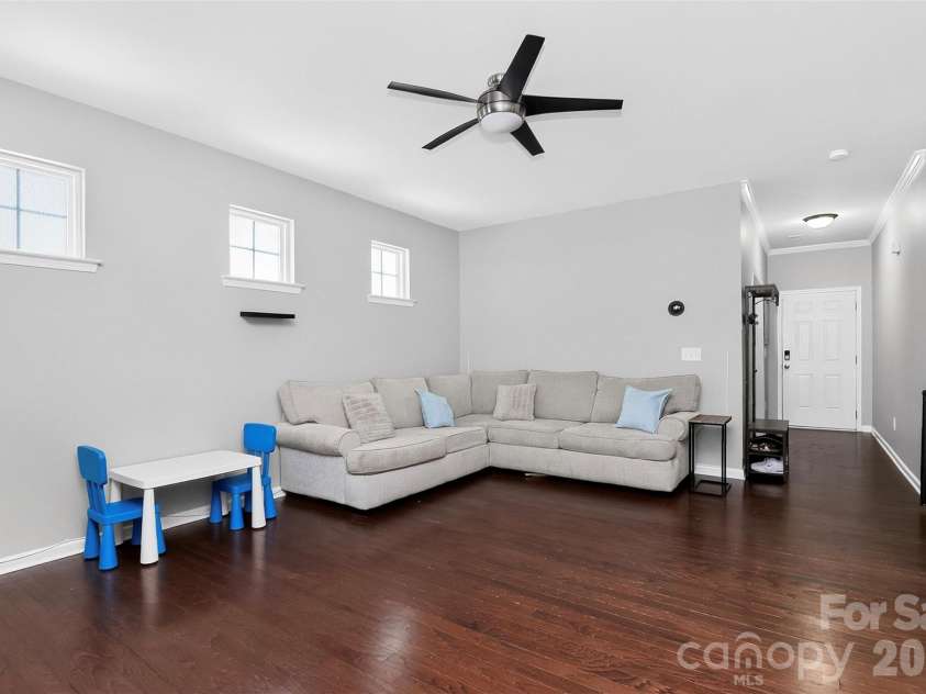 78066 Rillstone Drive, Lancaster, SC 29720.  MLS# CAR4431291, YatesRealty ID 55424. Large open living room