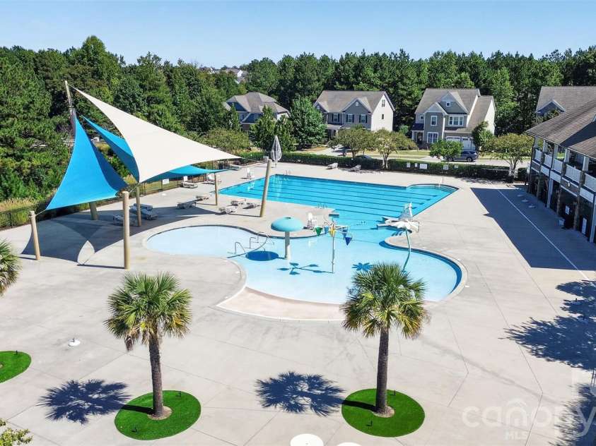 78066 Rillstone Drive, Lancaster, SC 29720.  MLS# CAR4431291, YatesRealty ID 55424. Neighborhood pool and splash pad