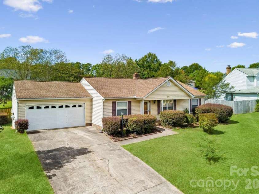 8544 Indian Summer Trail, Harrisburg, NC 28075.  MLS# CAR4431680, YatesRealty ID 55426. Welcome Home!