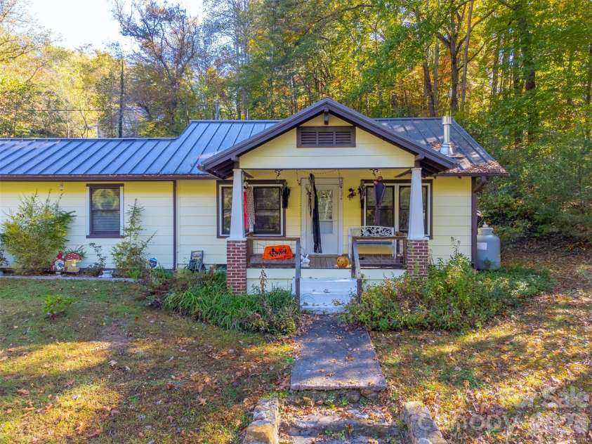152 Mills Branch Road, Sylva, NC 28779.  MLS# CAR4430886, YatesRealty ID 55427. 