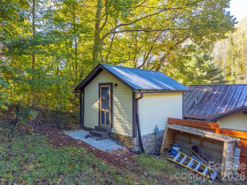 152 Mills Branch Road, Sylva, NC 28779.  MLS# CAR4430886, YatesRealty ID 55427. 