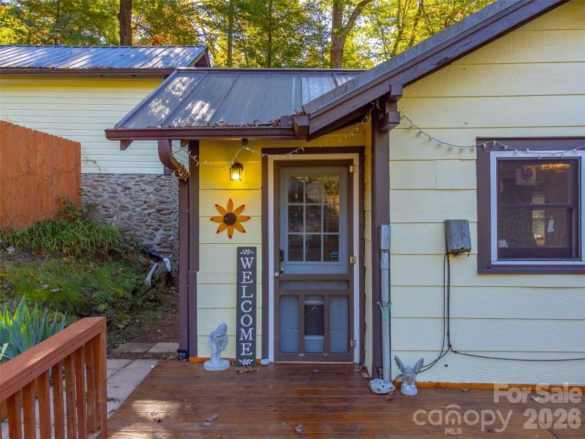 152 Mills Branch Road, Sylva, NC 28779.  MLS# CAR4430886, YatesRealty ID 55427. 