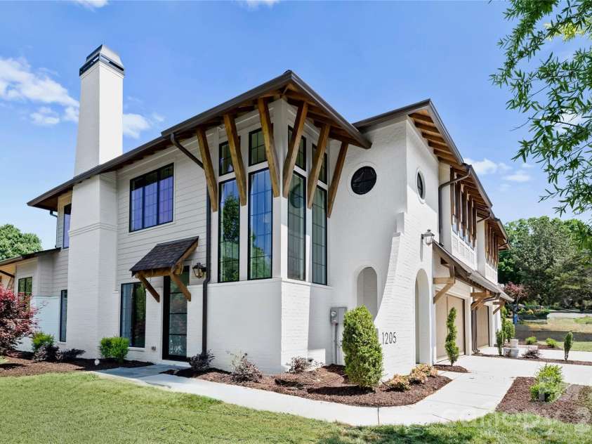 1205 Jersey Lane, Charlotte, NC 28209.  MLS# CAR4432667, YatesRealty ID 55429. 