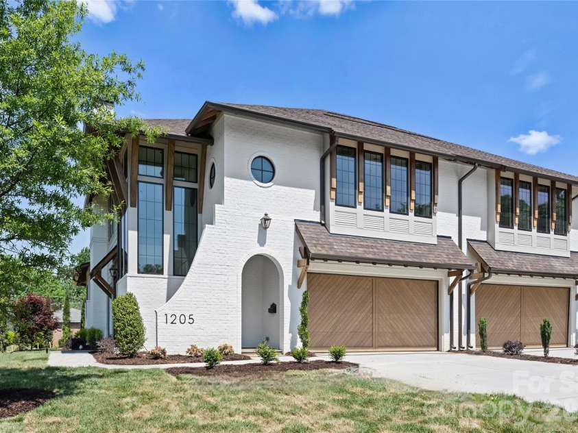 1205 Jersey Lane, Charlotte, NC 28209.  MLS# CAR4432667, YatesRealty ID 55429. 